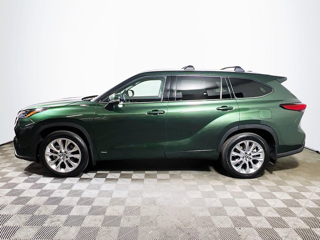 Used 2023 Toyota Highlander Limited image 5
