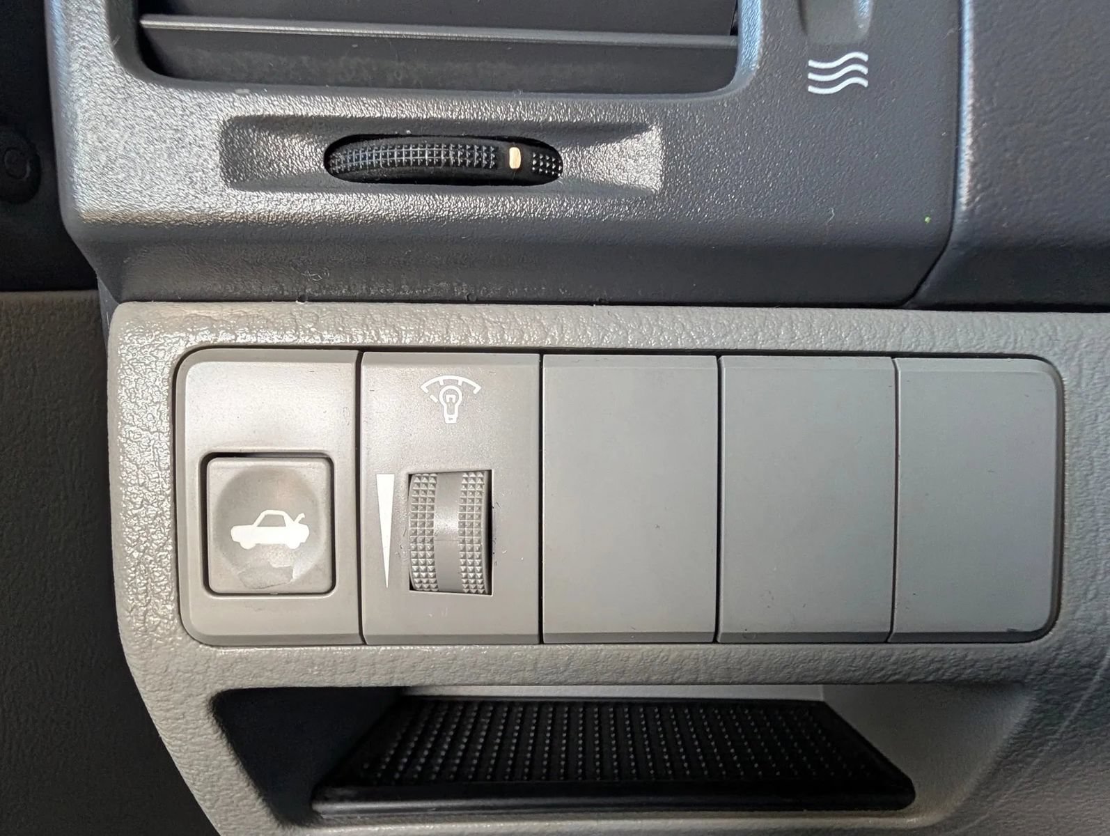 Used 2007 Kia Spectra EX FWD image 38