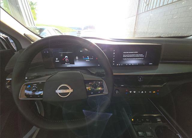 Used 2025 Nissan Murano Platinum w/ Cargo Package AWD/4WD image 9