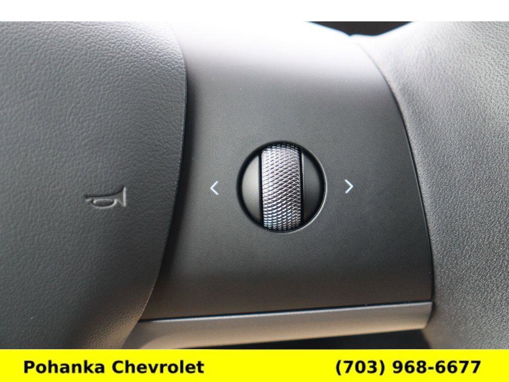 Used 2024 Tesla Model Y Long Range RWD image 12