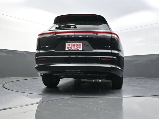Certified 2025 Toyota Crown Signia AWD/4WD image 35