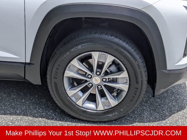Used 2026 Chevrolet Equinox LT FWD image 10