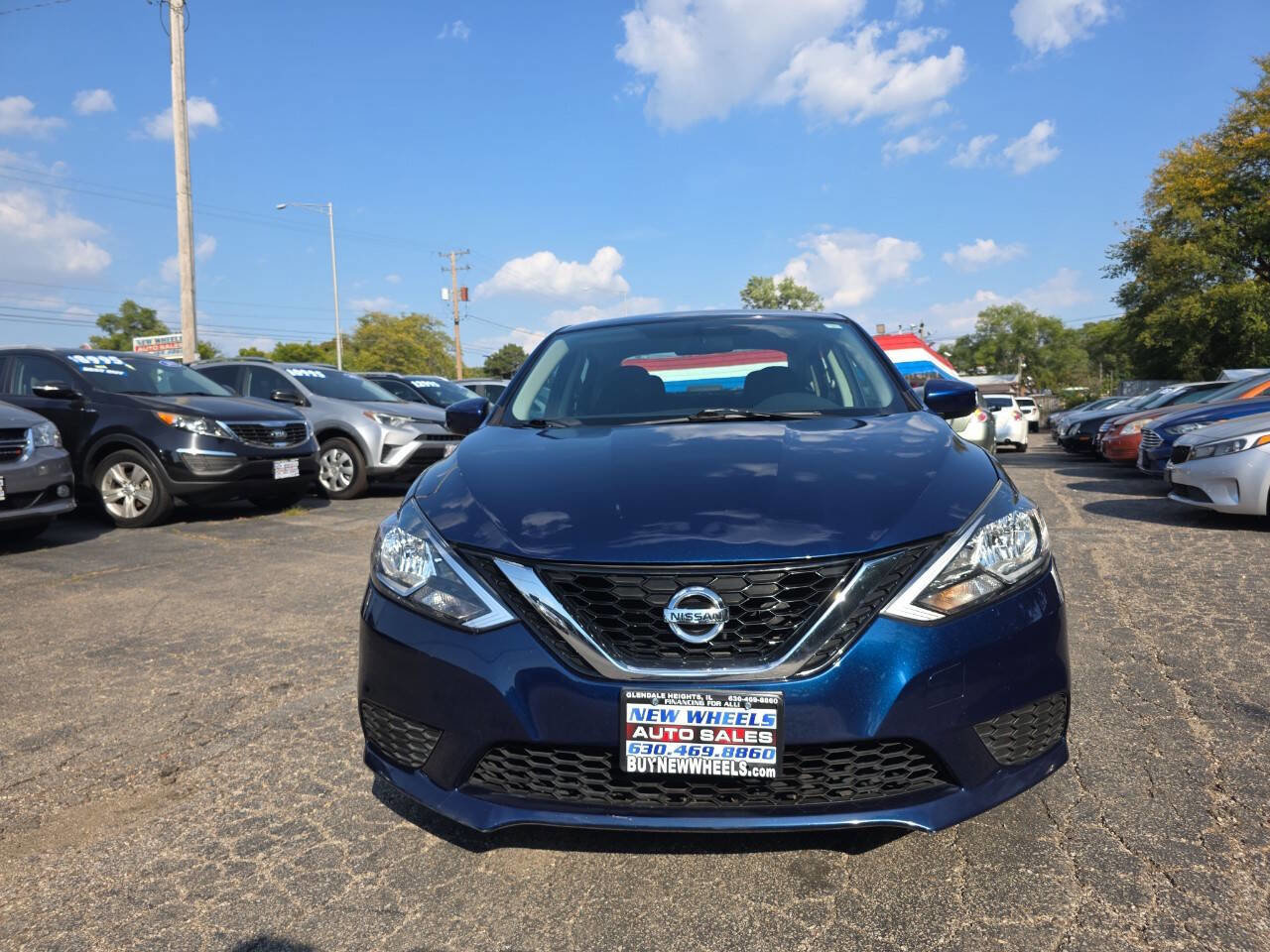 Used 2017 Nissan Sentra S w/ S Style Package image 4