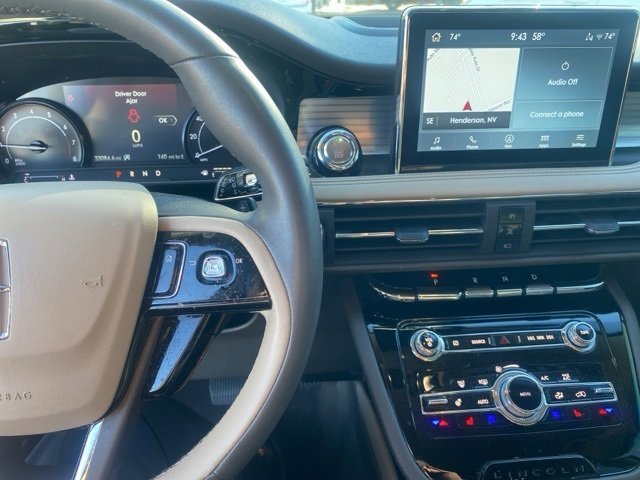 Used 2022 Lincoln Corsair AWD w/ Equipment Group 101A image 14