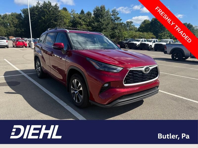 Used 2022 Toyota Highlander XLE