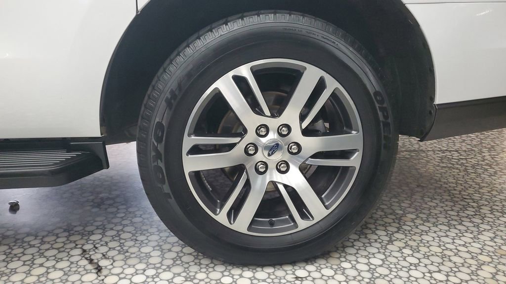 Used 2024 Ford Expedition Max Limited image 6