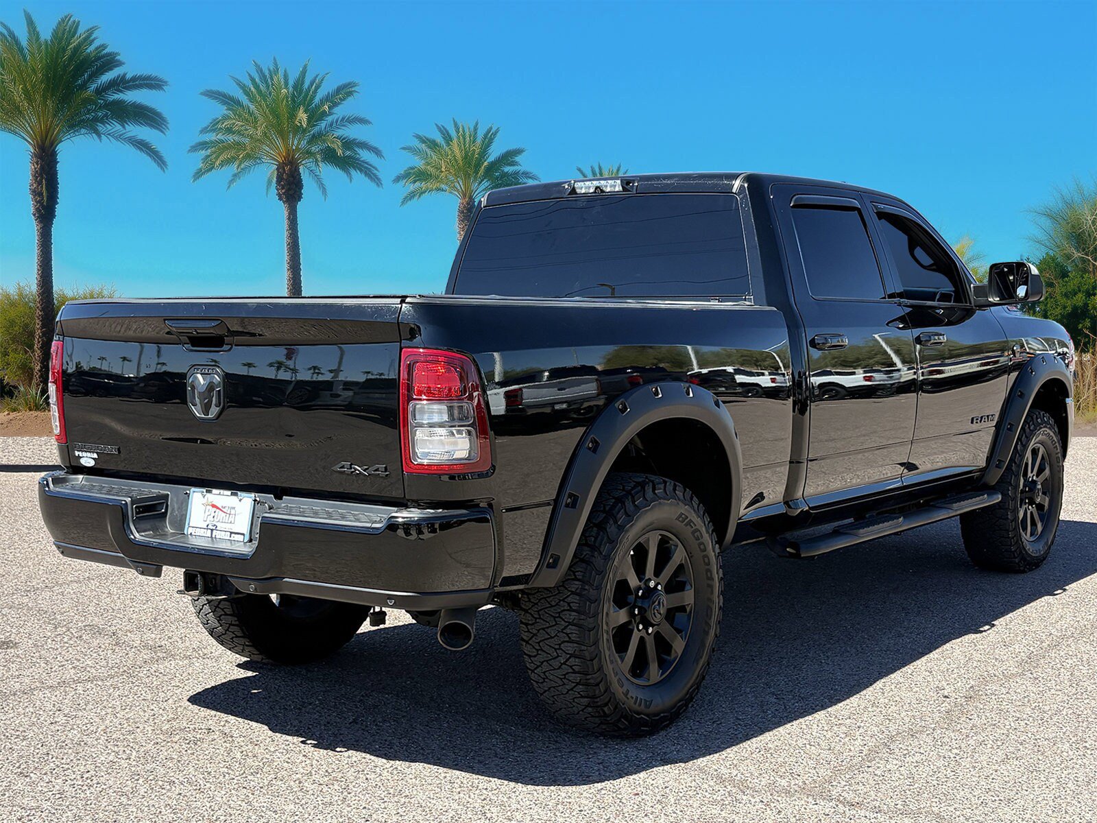 Used 2020 RAM 2500 Big Horn w/ Night Edition AWD/4WD image 6