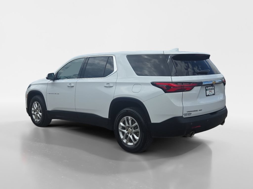 Used 2022 Chevrolet Traverse LS AWD/4WD image 3