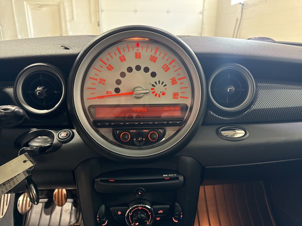 Used 2011 MINI Cooper S image 16