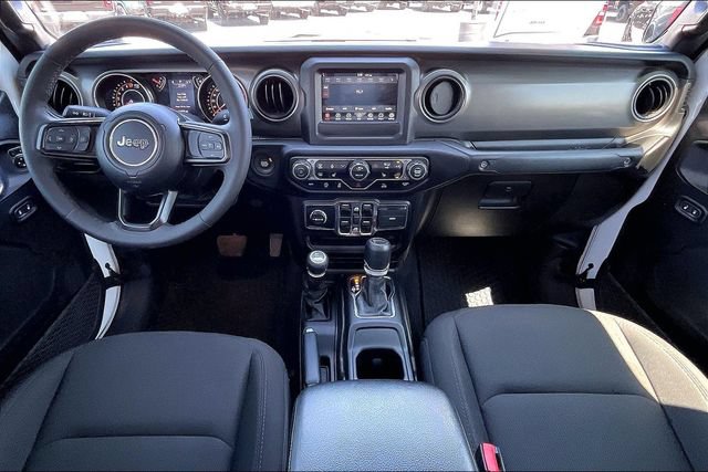 Used 2023 Jeep Gladiator Sport AWD/4WD image 15