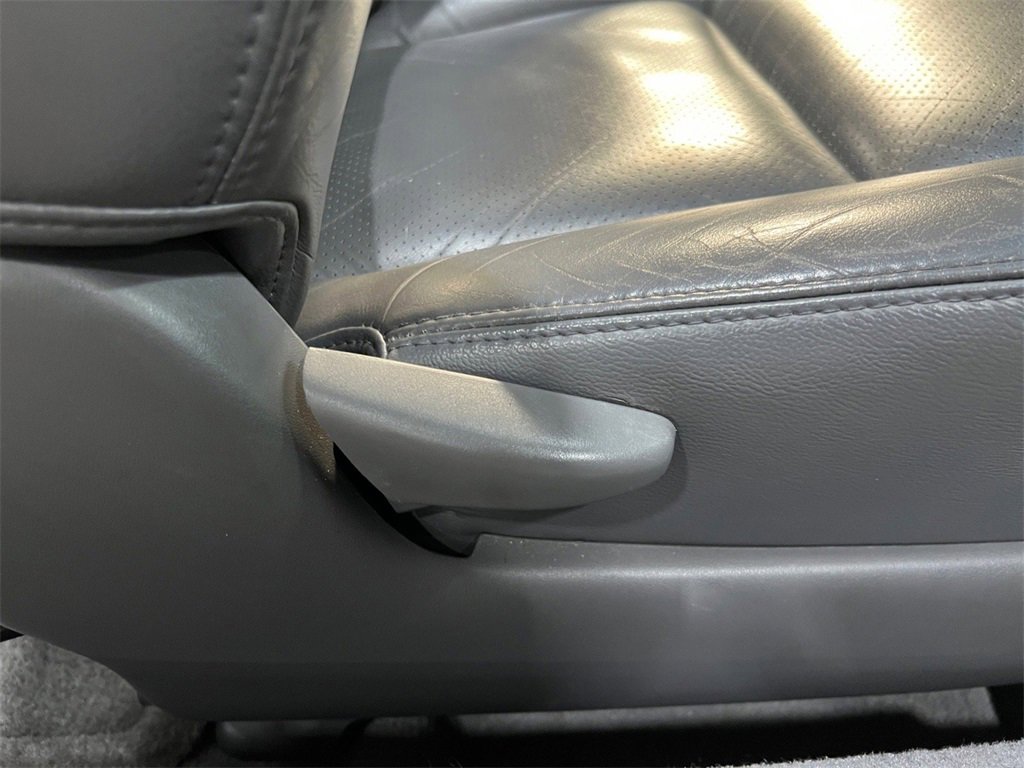 Used 2004 Toyota Solara SLE image 15