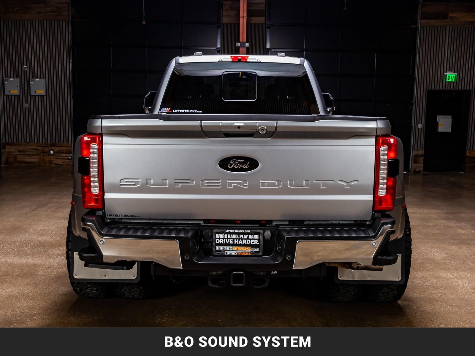 Used 2024 Ford F350 Lariat w/ Lariat Ultimate Package AWD/4WD image 8