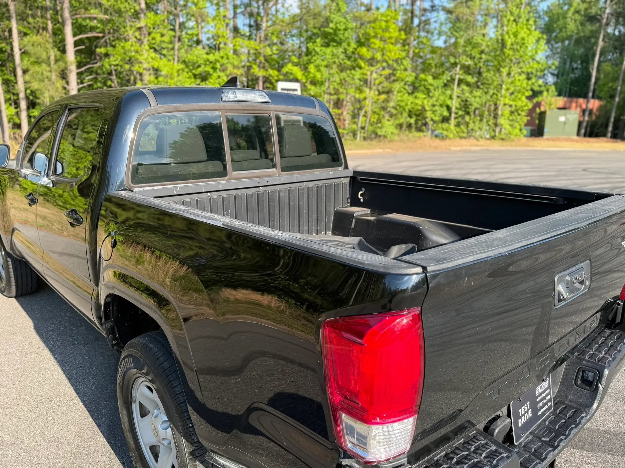 Used 2018 Toyota Tacoma SR w/ SR Convenience Package RWD image 7