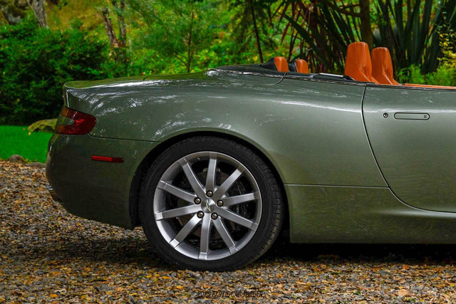 Used 2006 Aston Martin DB9 Volante RWD image 10