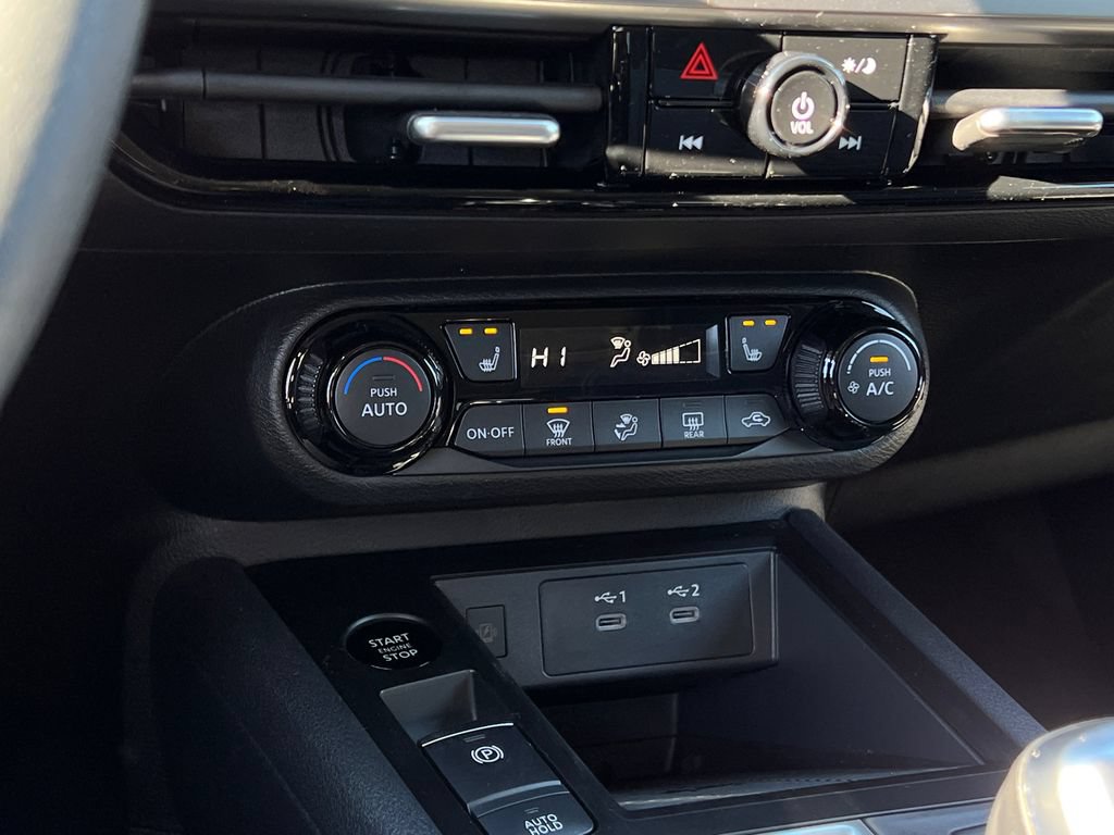 New 2026 Nissan Kicks SV w/ SV Premium Package AWD/4WD image 15