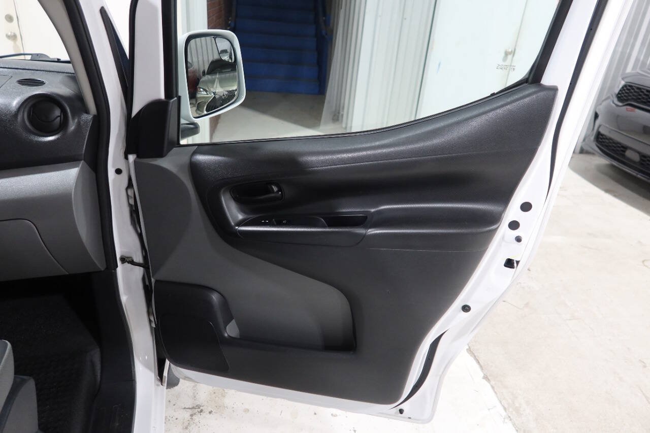 Used 2020 Nissan NV200 SV FWD image 14