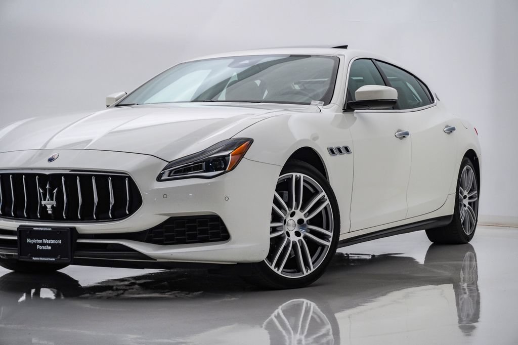 Used 2018 Maserati Quattroporte S Q4 AWD/4WD image 2