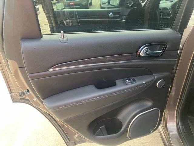 Certified 2020 Jeep Grand Cherokee Overland AWD/4WD image 21