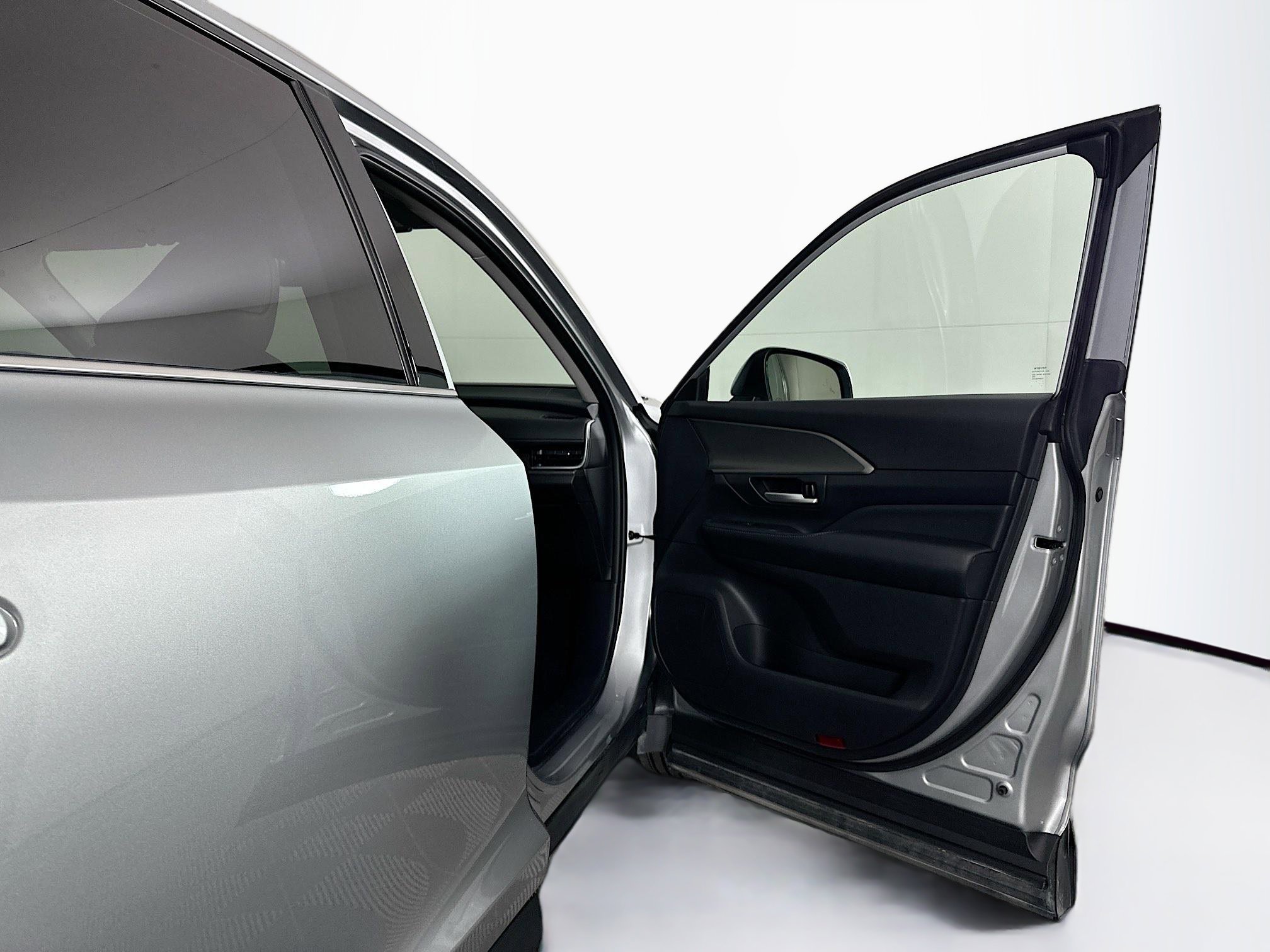 Used 2025 Toyota Grand Highlander AWD image 34