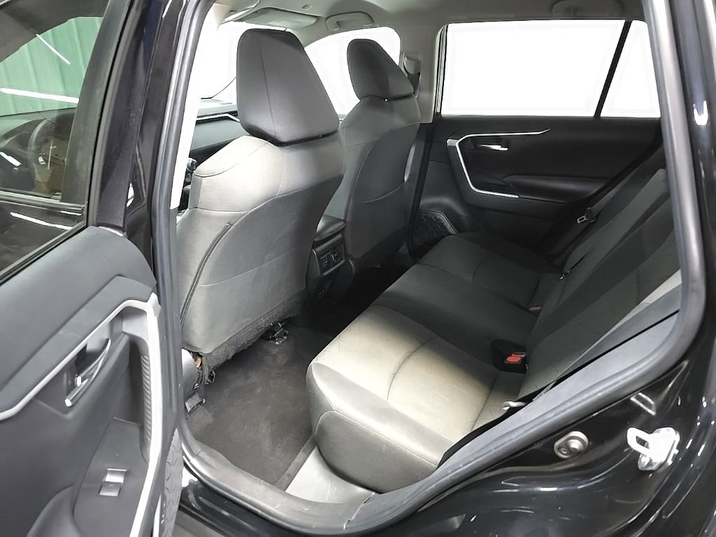 Used 2023 Toyota RAV4 XLE image 30