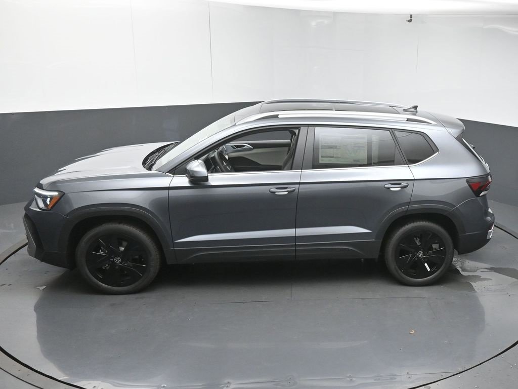 New 2025 Volkswagen Taos SE image 46