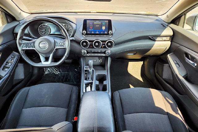 Used 2022 Nissan Sentra SV FWD image 6
