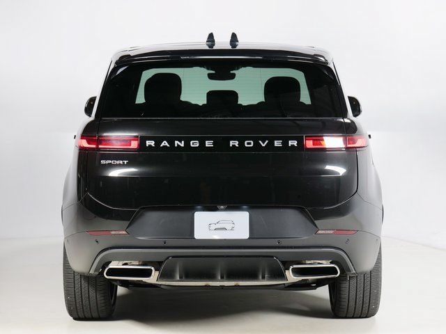 Used 2024 Land Rover Range Rover Sport SE AWD/4WD image 7