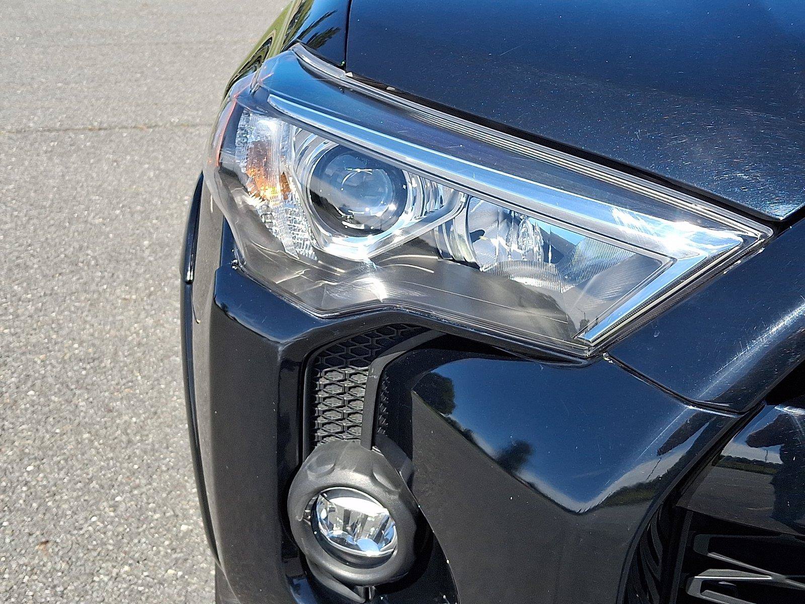 Used 2024 Toyota 4Runner SR5 Premium w/ Moonroof Package AWD/4WD image 9