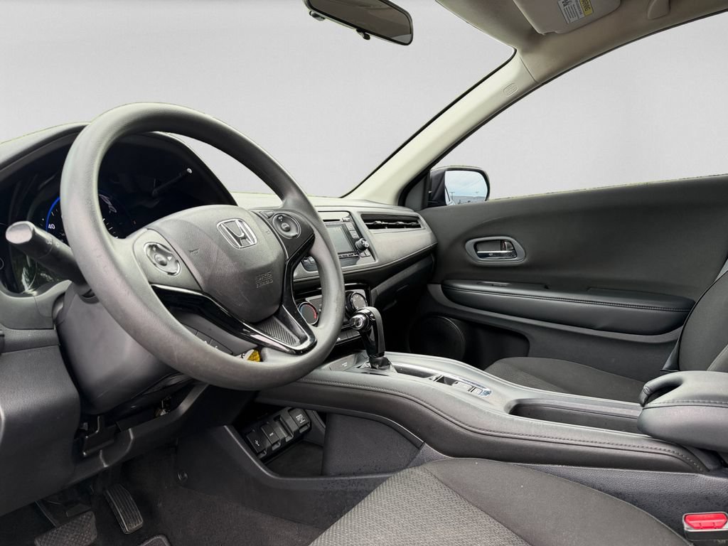 Used 2018 Honda HR-V LX image 14