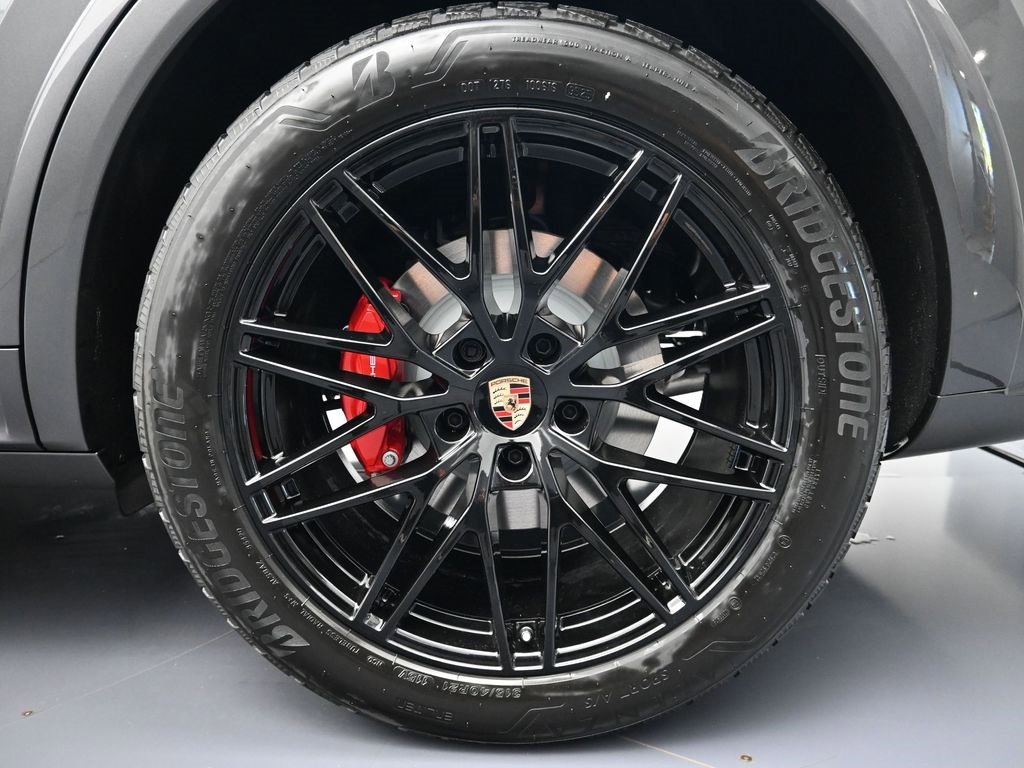 New 2026 Porsche Cayenne S image 23