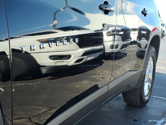 Used 2020 Chevrolet Traverse LS image 33