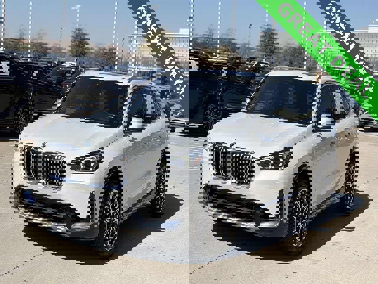 Used 2023 BMW X1 xDrive28i w/ Premium Package image 3