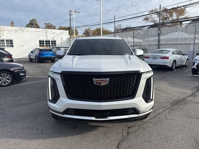 Certified 2025 Cadillac Escalade Sport Platinum w/ LPO, Floor Liner Package AWD/4WD image 3
