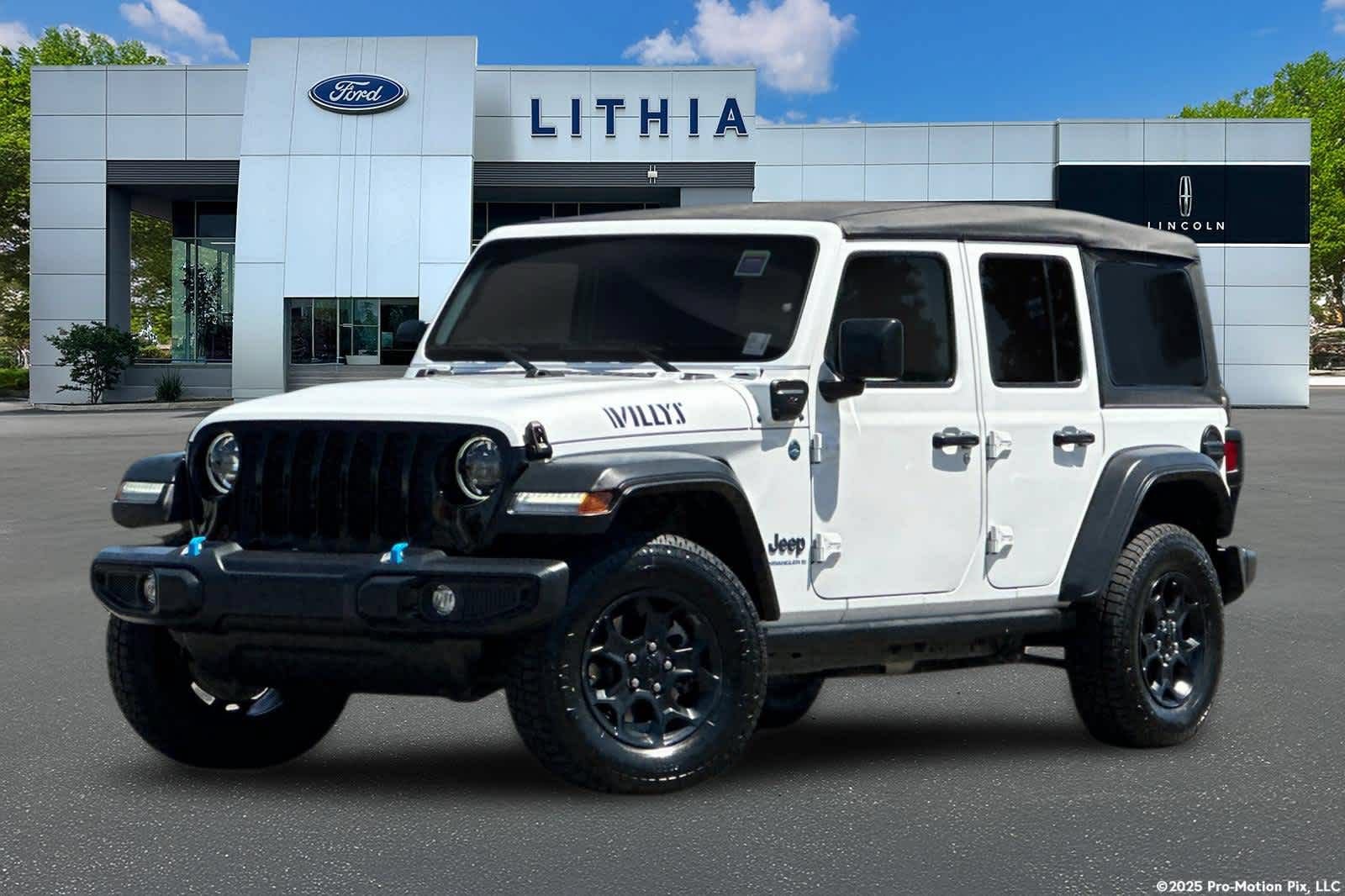 Used 2023 Jeep Wrangler Unlimited AWD/4WD image 1
