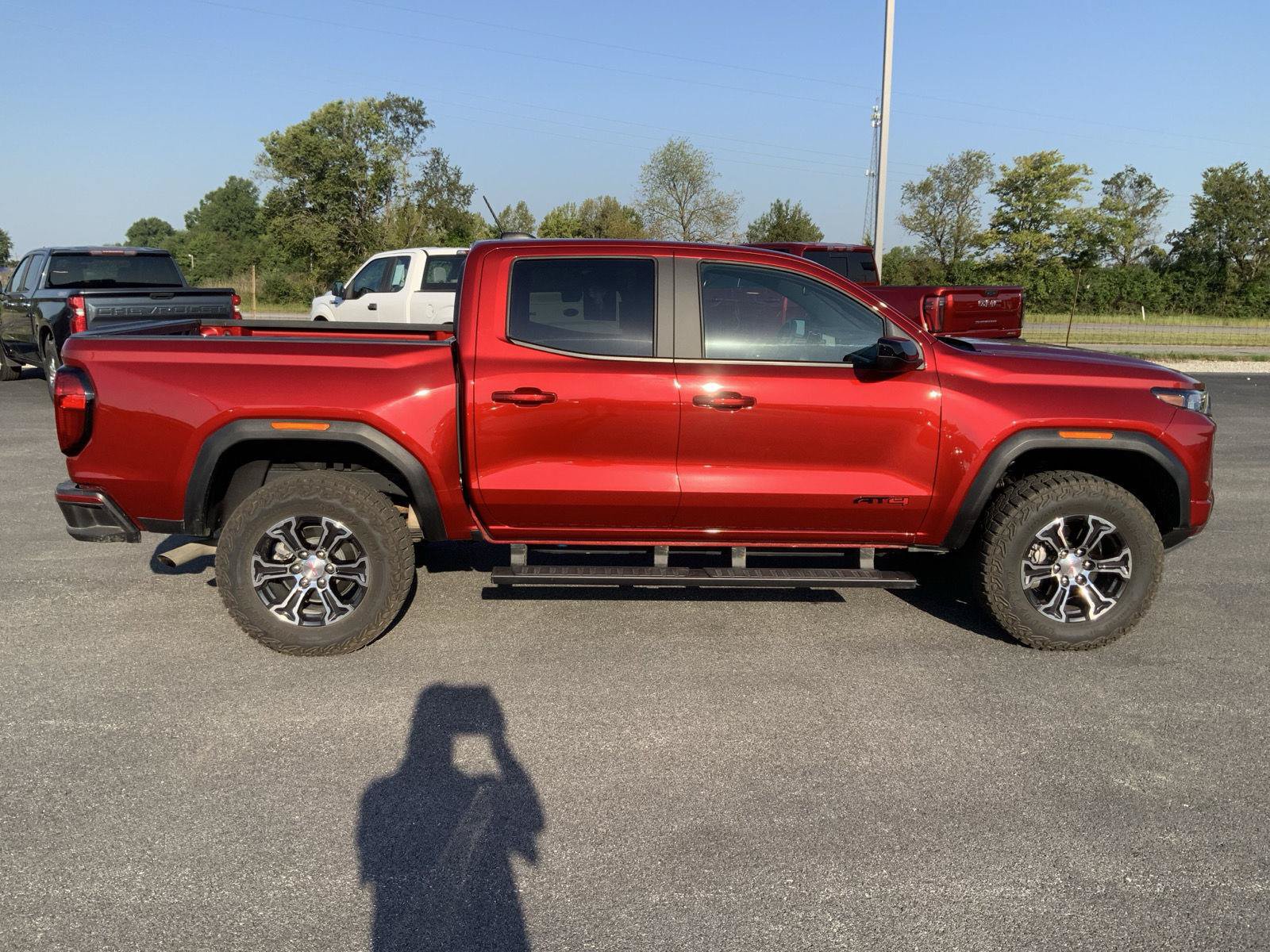 Used 2024 GMC Canyon AT4 w/ Canyon Safety Plus Package AWD/4WD image 17