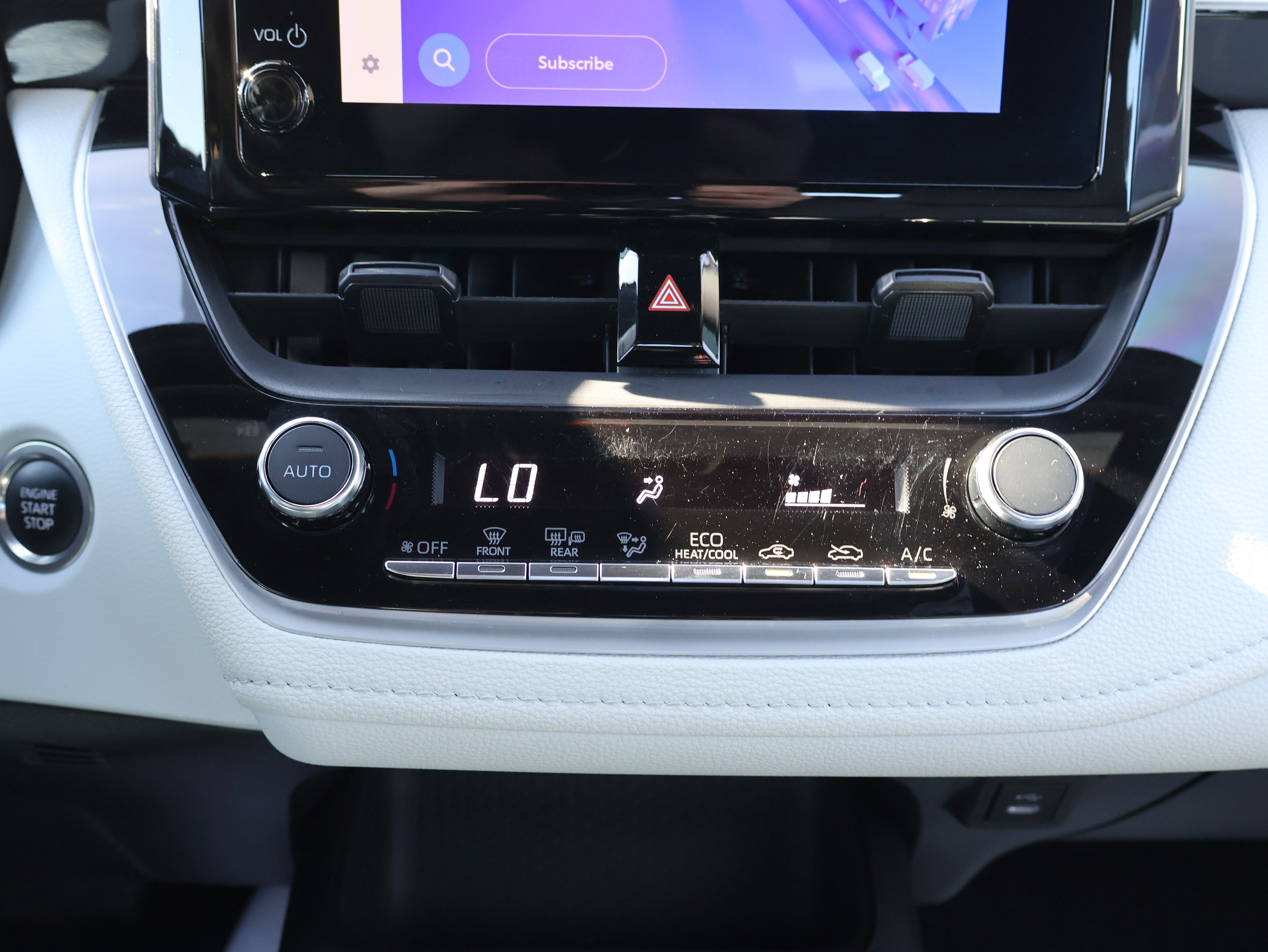 Used 2024 Toyota Corolla SE image 22