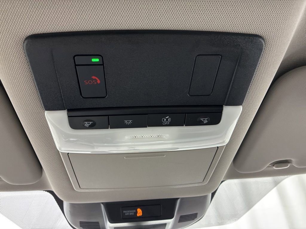 Used 2023 Nissan Rogue SV image 20