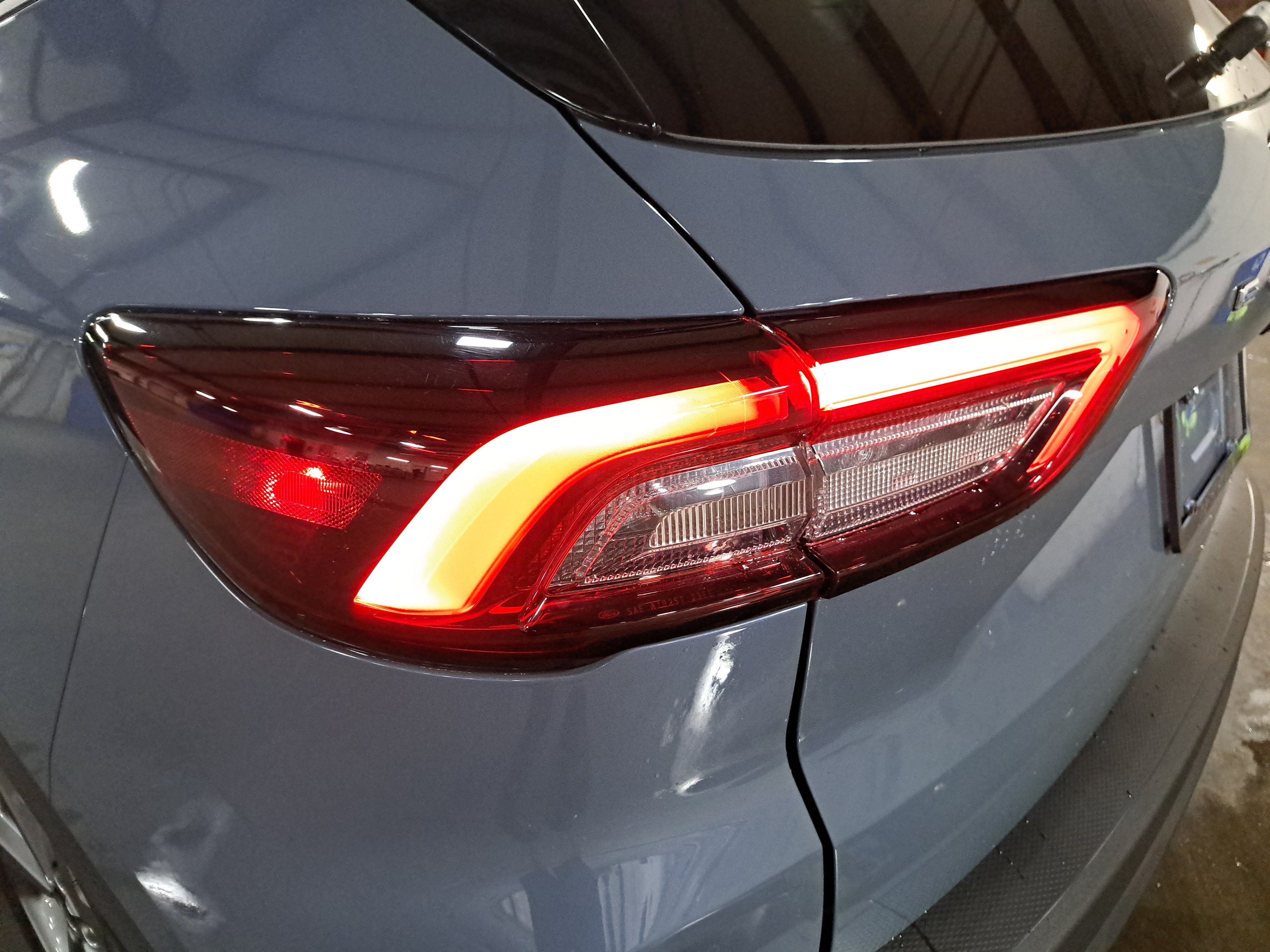 Used 2025 Ford Escape ST-Line FWD image 33