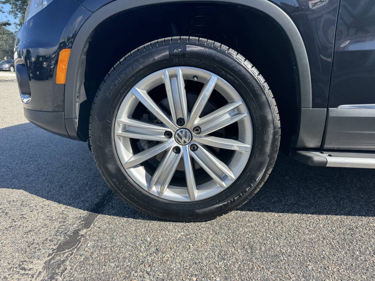 Used 2014 Volkswagen Tiguan SEL AWD/4WD image 4