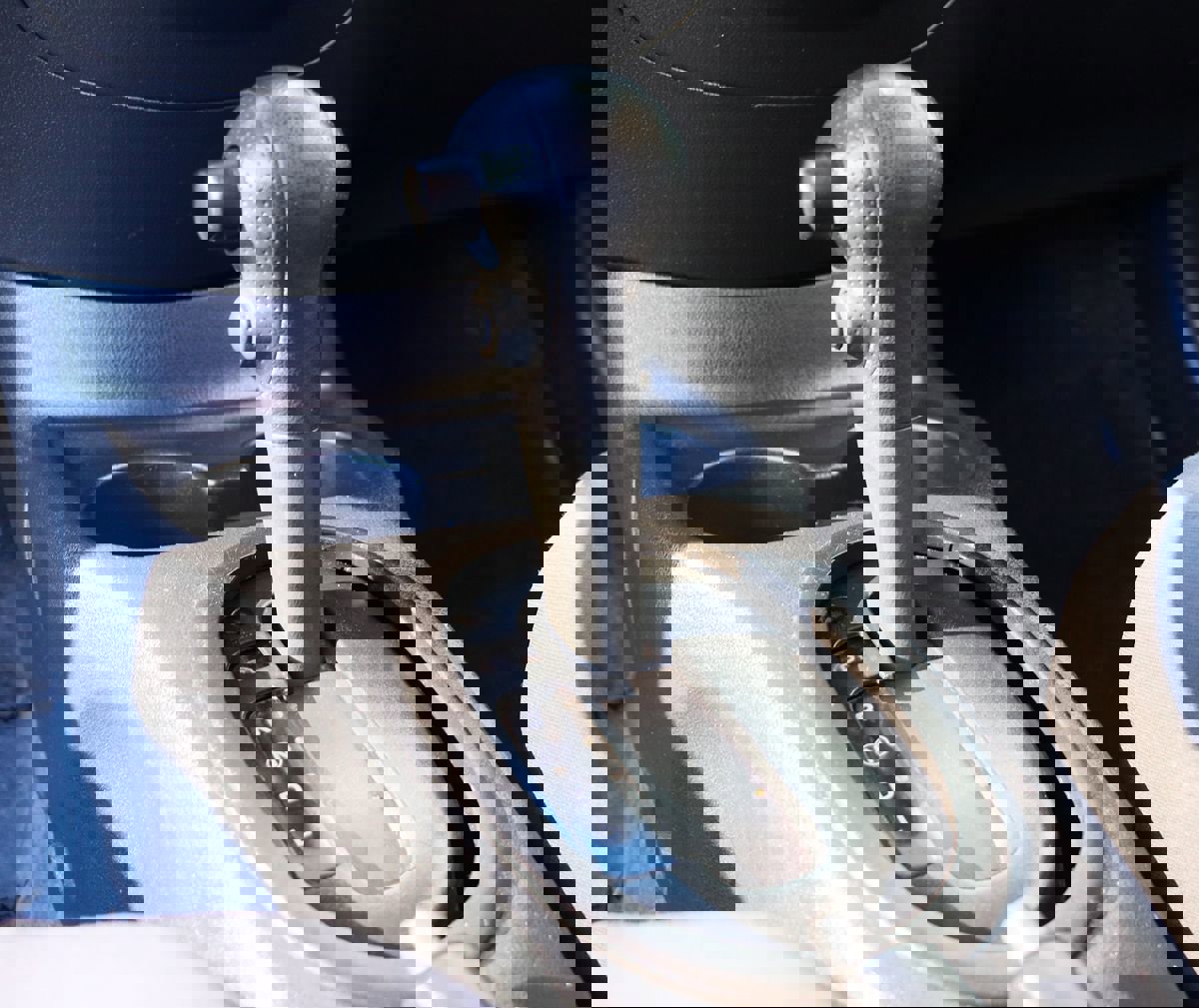 Used 2012 Nissan Versa SV image 48