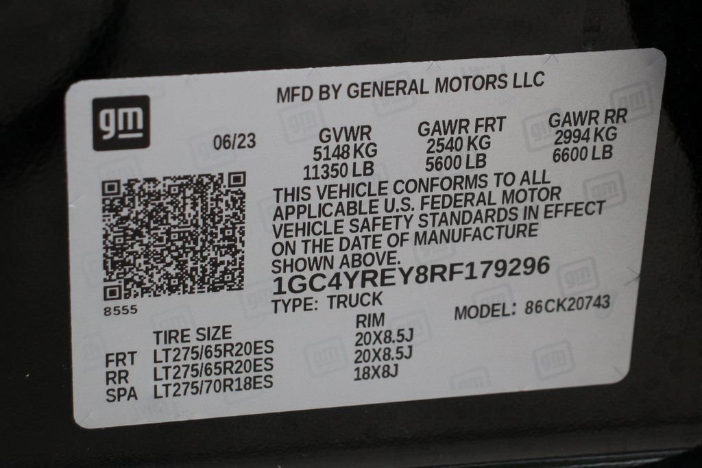 Used 2024 Chevrolet Silverado 2500 High Country w/ Technology Package AWD/4WD image 56