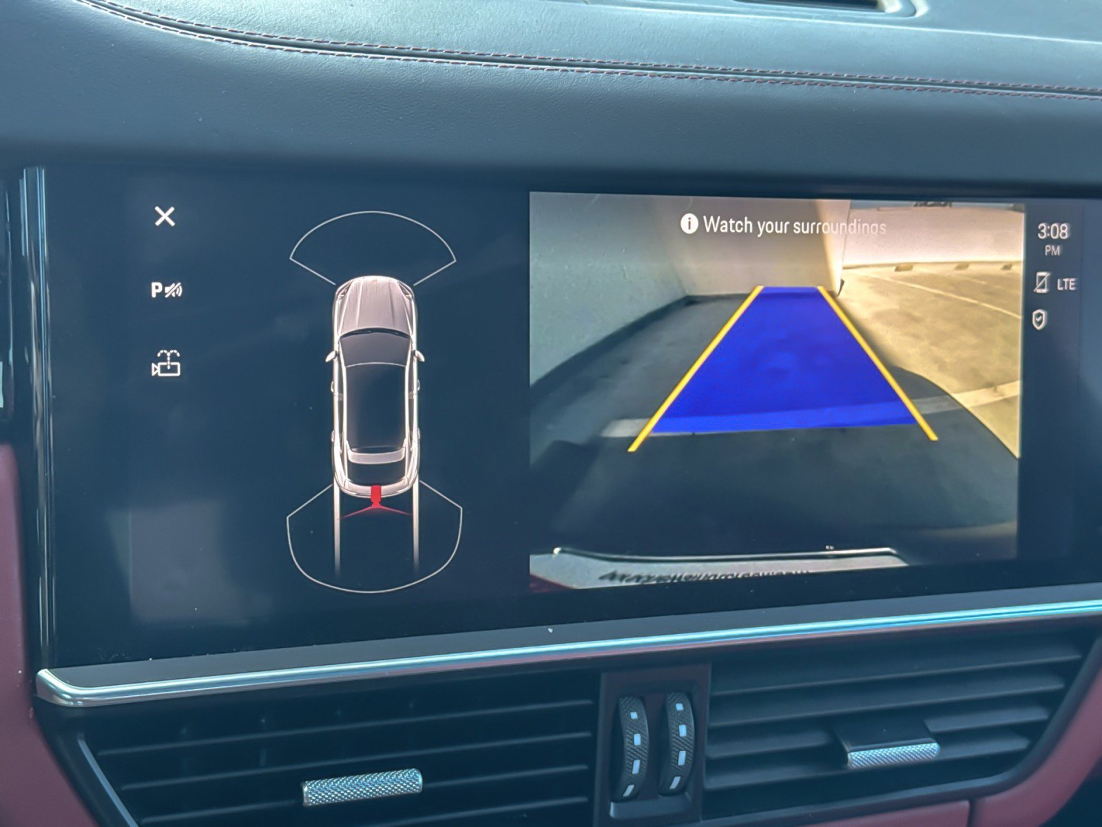 Used 2022 Porsche Cayenne Platinum Edition image 20