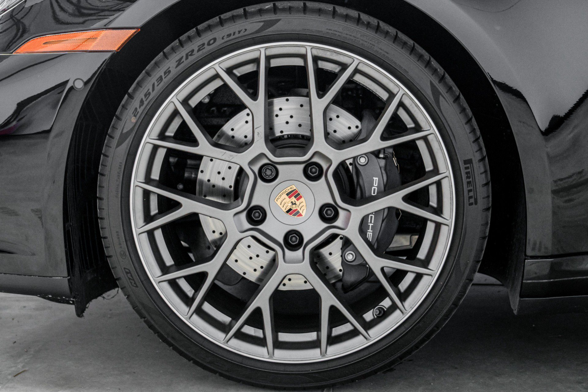 Used 2025 Porsche 911 Carrera RWD image 9