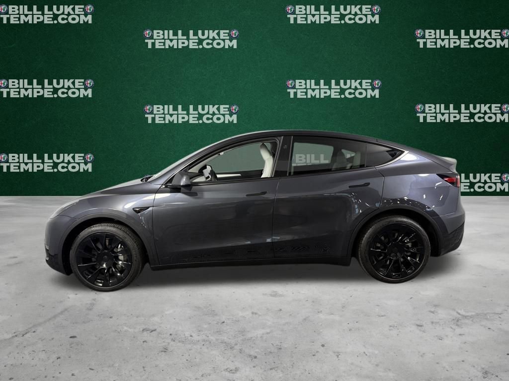Used 2024 Tesla Model Y Long Range image 7