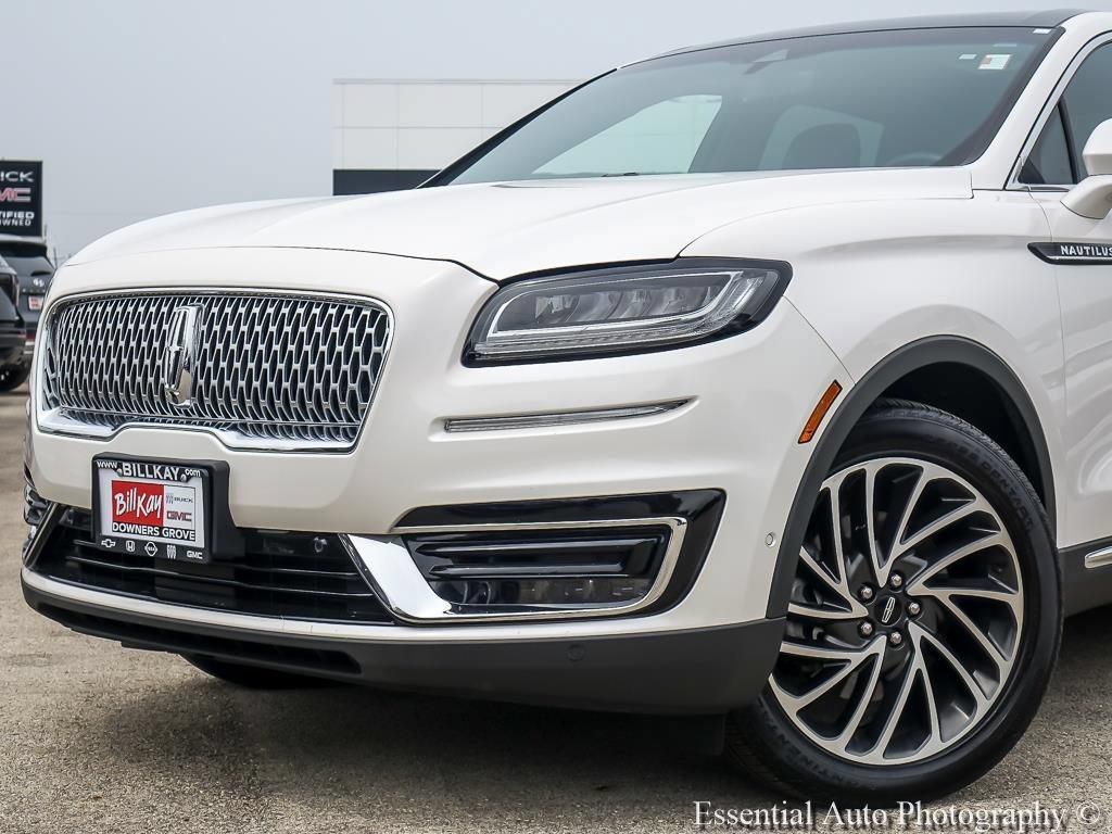 Used 2019 Lincoln Nautilus Reserve AWD/4WD image 3