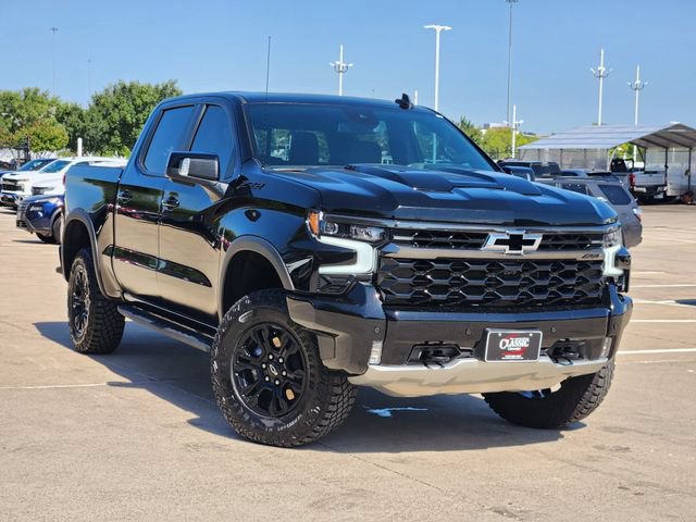 Used 2025 Chevrolet Silverado 1500 ZR2 w/ Dark Appearance Package AWD/4WD image 2