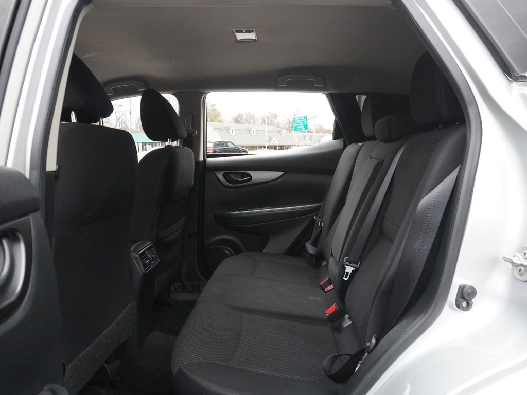 Used 2019 Nissan Rogue Sport S w/ Appearance Package image 33