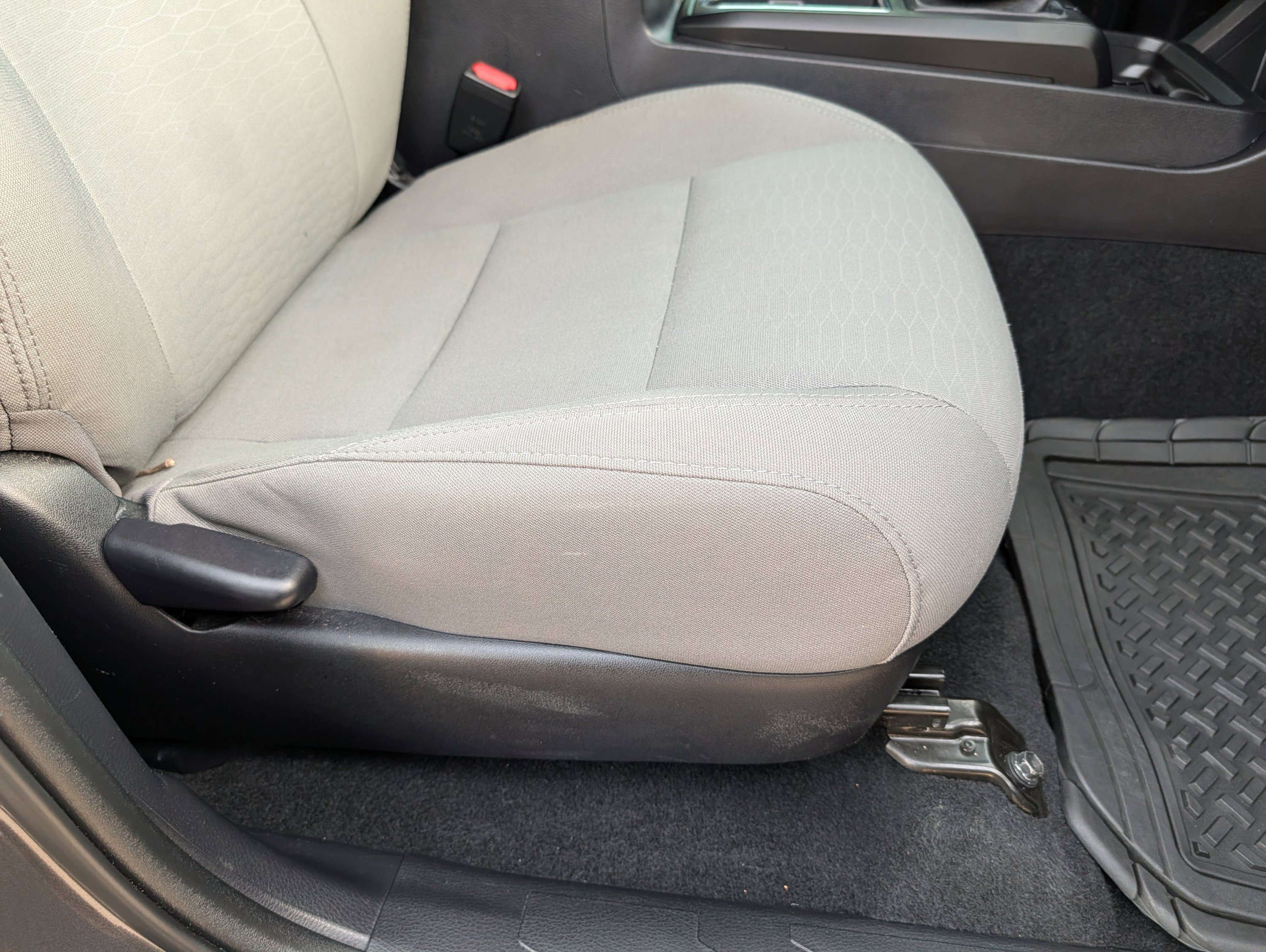 Used 2019 Toyota Tacoma SR w/ SR Convenience Package image 29