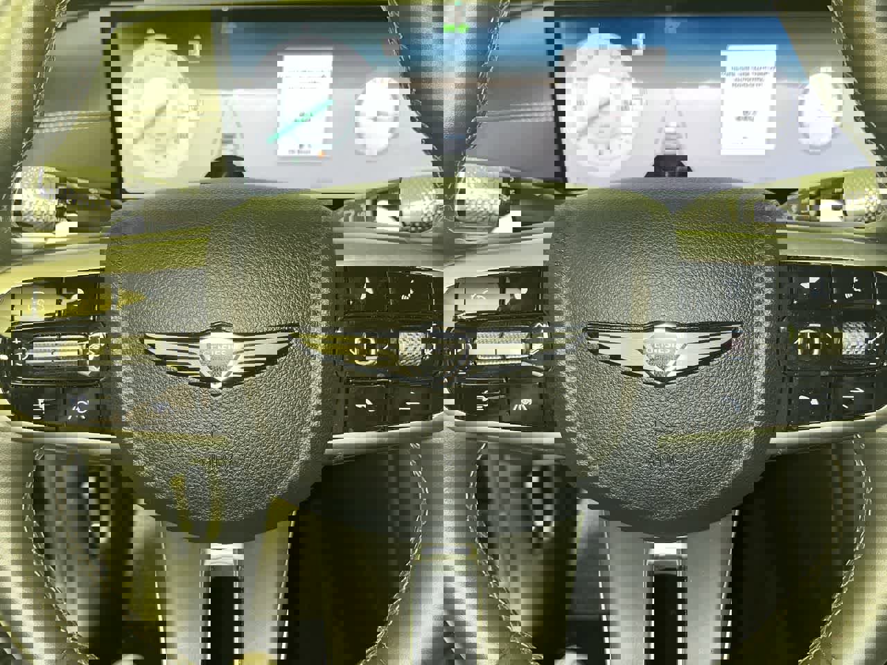 Used 2025 Genesis GV80 2.5T Standard image 16