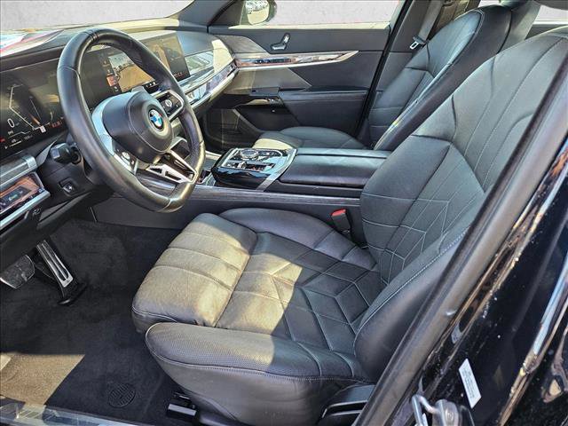Used 2024 BMW 740i w/ Premium Package image 14